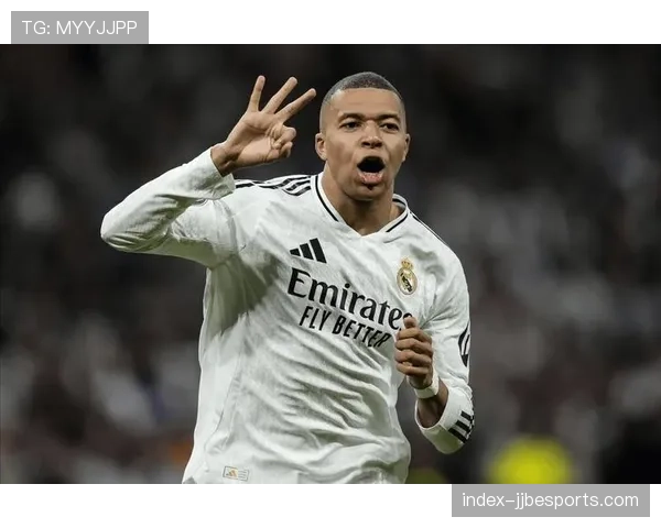 梅斯深度防守应对巴黎，姆巴佩领衔锋线考验主队防线