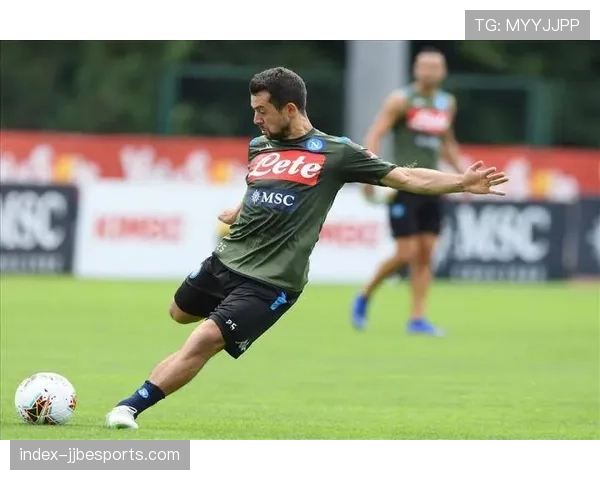 朗斯定位球战术已打入10球，占全队进球三分之一