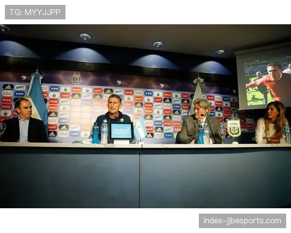 公安部等部门联合公告：陈戌源、李铁等73人被终身禁止从事足球活动