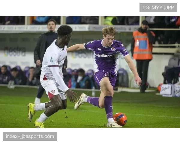 卡利亚里2-1绝杀萨勒尼塔纳，逃离降级区