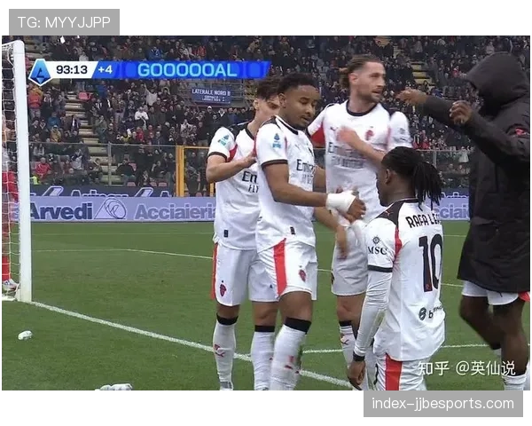 特写：意甲电竞联赛决赛在米兰举行，使用实况数据同步技术引关注